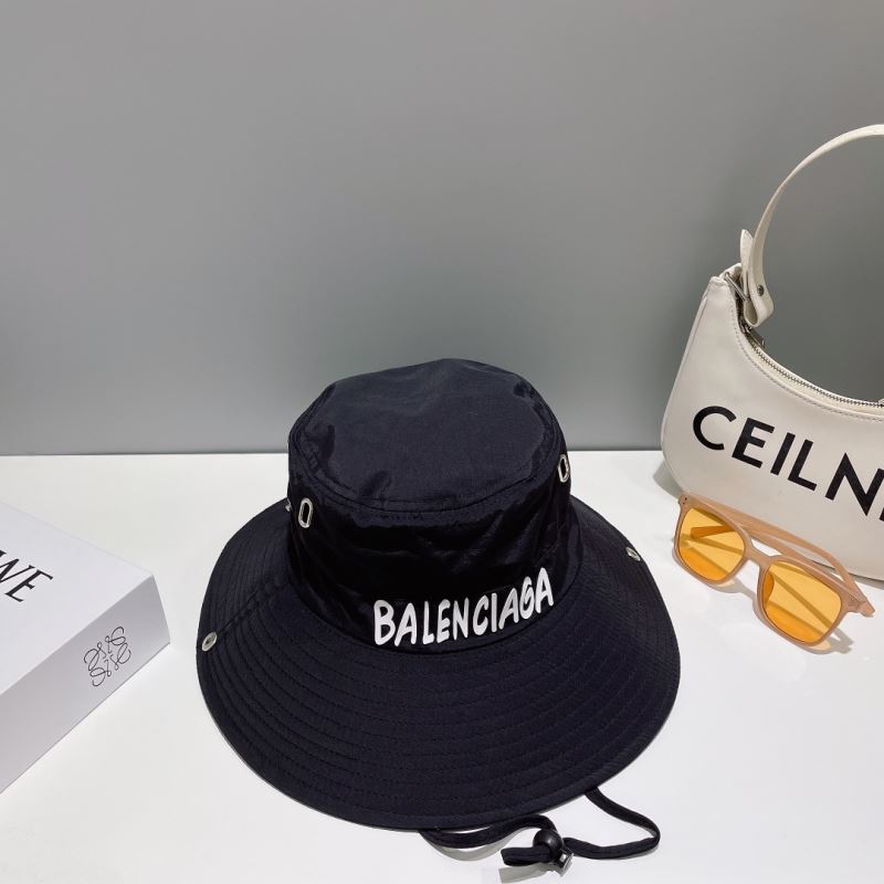 BALENCIAGA